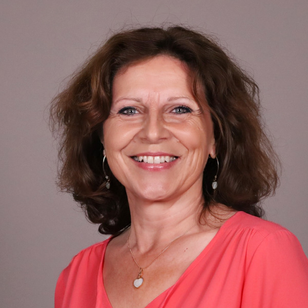 Martine-Pasquali-Bacchetta_Praticienne-en-approches-energetiques